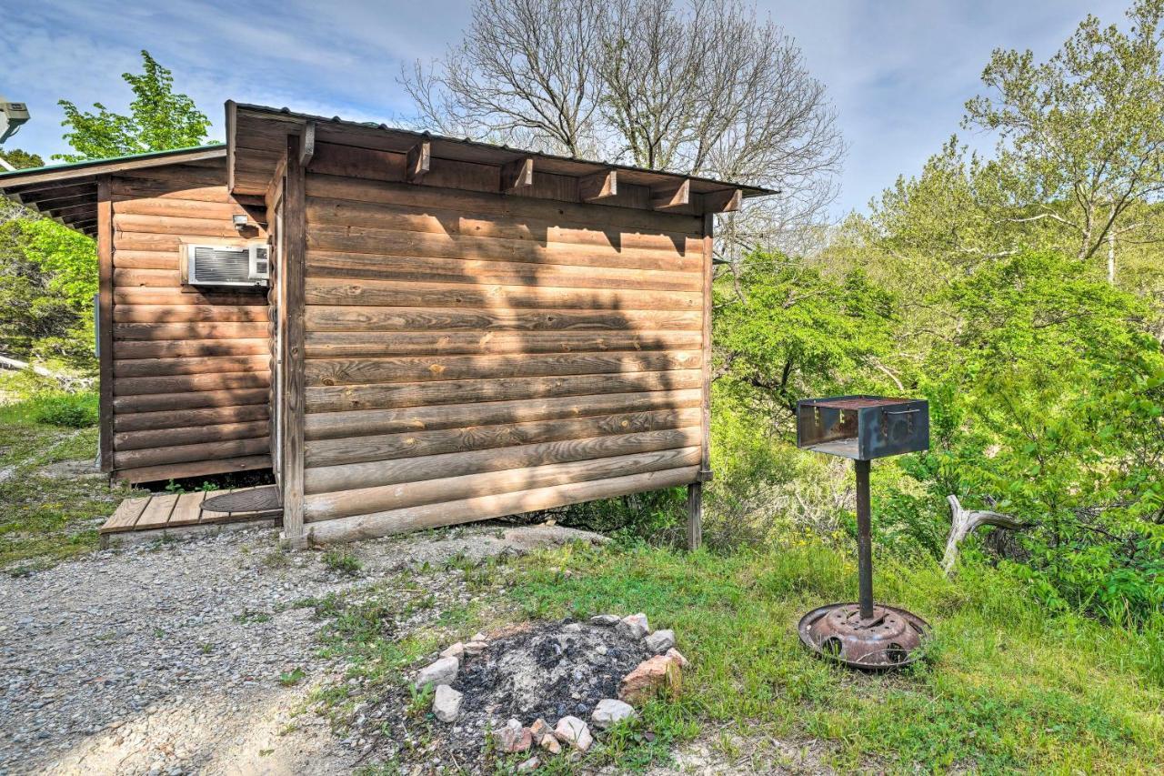 Rustic Davis Cabin Less Than Half Mile To Turner Falls! Villa Exterior photo