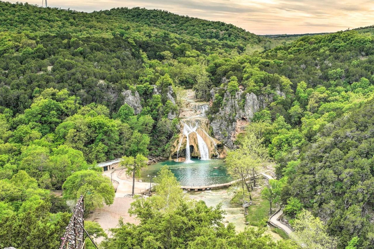 Rustic Davis Cabin Less Than Half Mile To Turner Falls! Villa Exterior photo